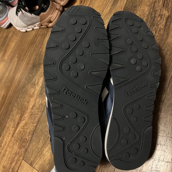 Men’s Reebok Classic Athletic Shoe - Picture 5 of 5